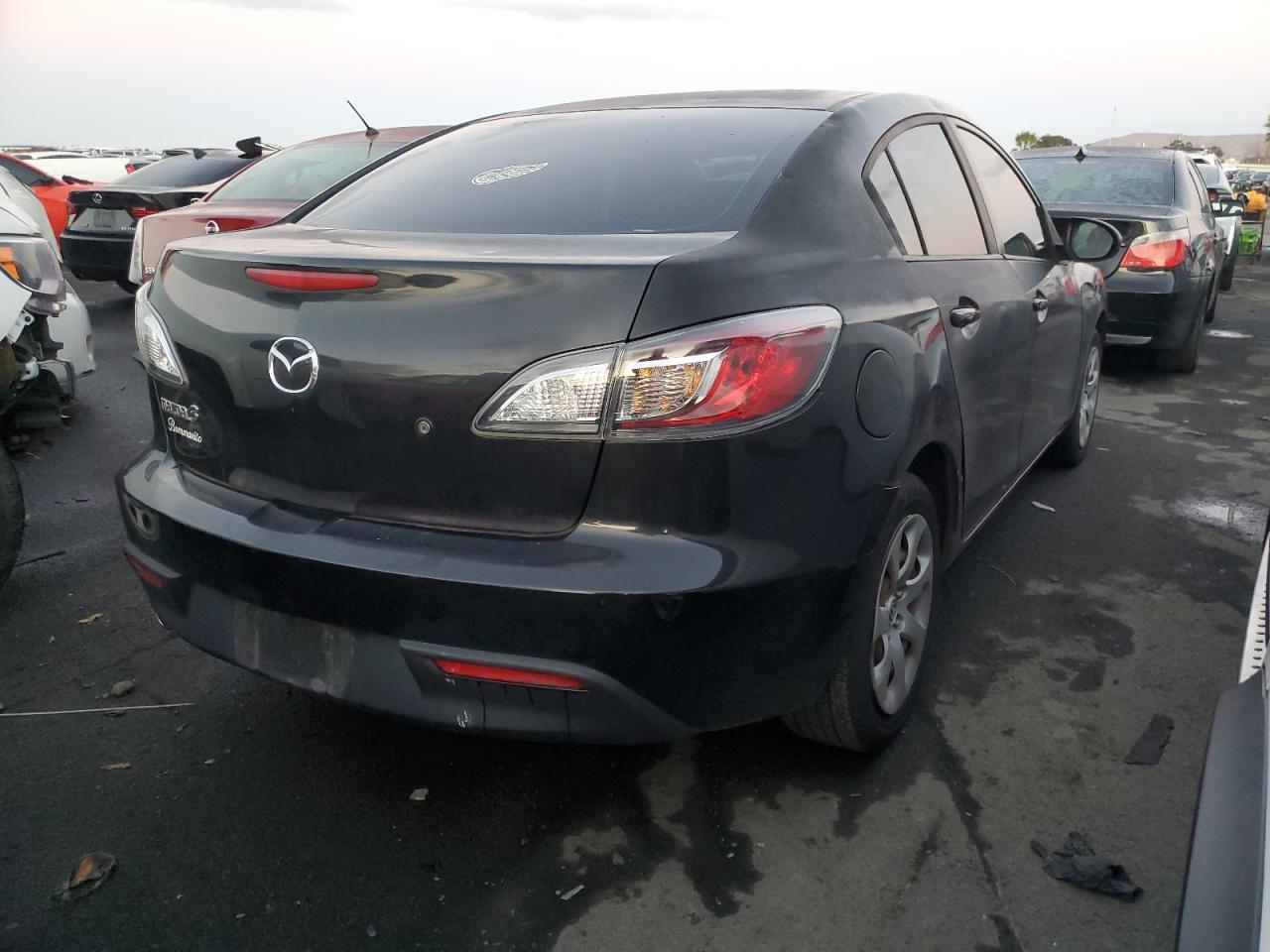 Obraz 3 z 2010 MAZDA 3 I 2010 z VIN JM1BL1SF2A1239312