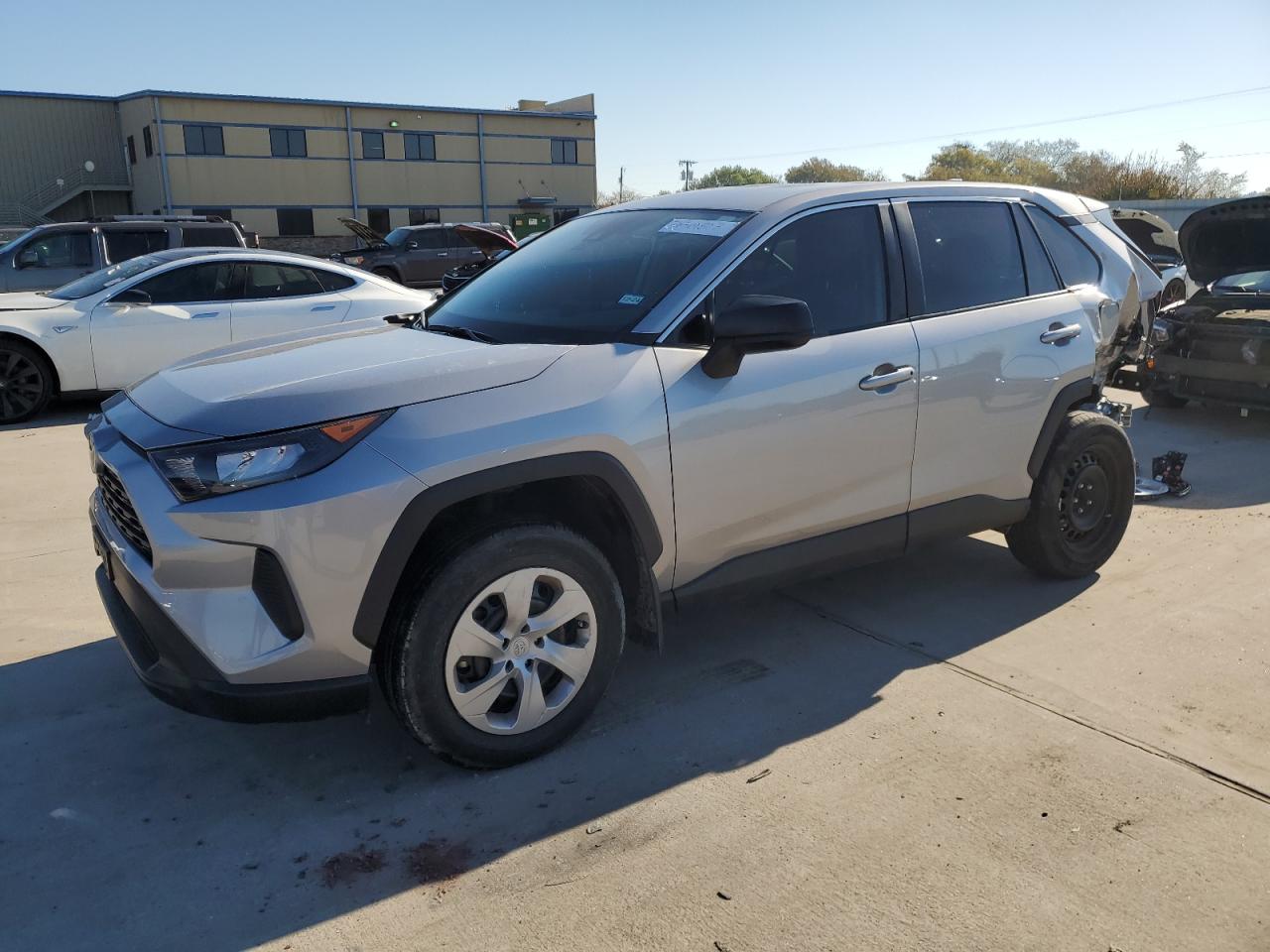 Изображение 1 2022 TOYOTA RAV4 LE 2022 с VIN 2T3H1RFV0NC213557