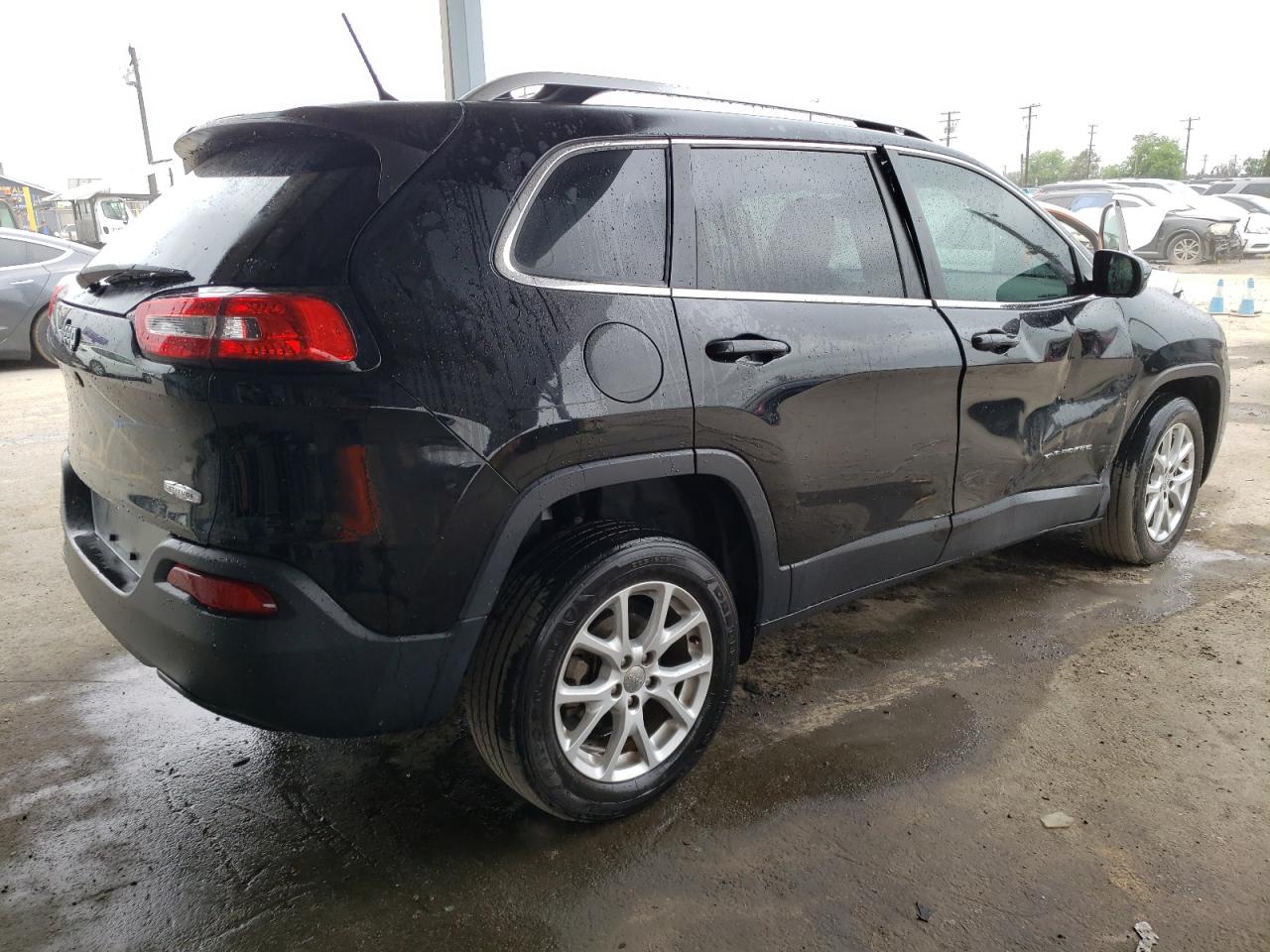 Obraz 3 z 2018 JEEP CHEROKEE LATITUDE 2018 z VIN 1C4PJLCB7JD511466