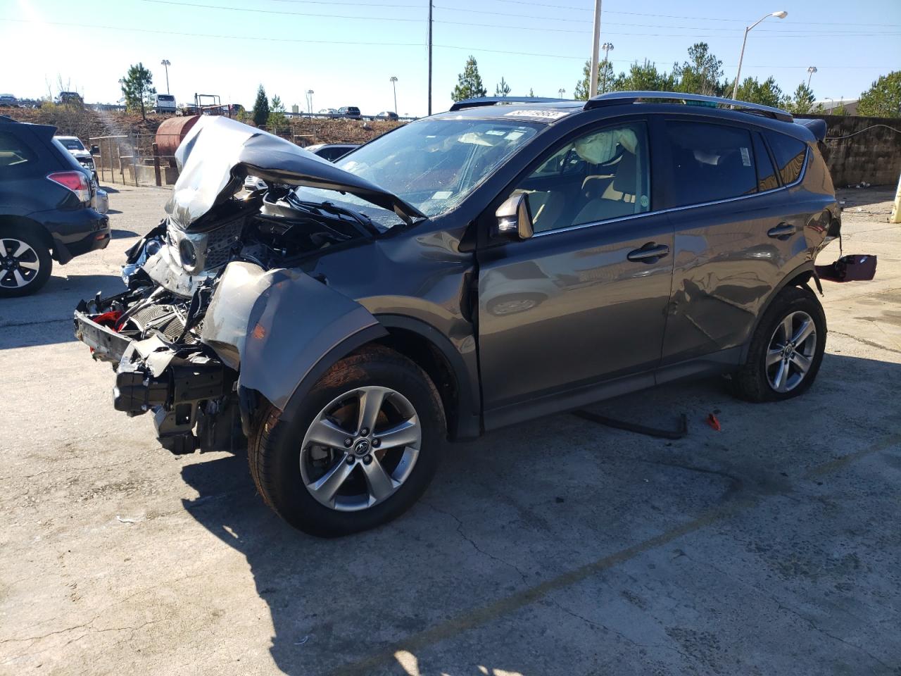 Image 1 of 2015 TOYOTA RAV4 XLE 2015 with VIN JTMWFREV7FD049280