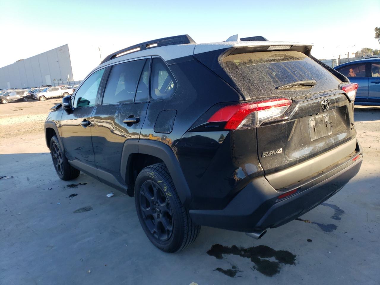 Obraz 2 z 2020 TOYOTA RAV4 ADVENTURE 2020 z VIN 2T3J1RFV3LC087371