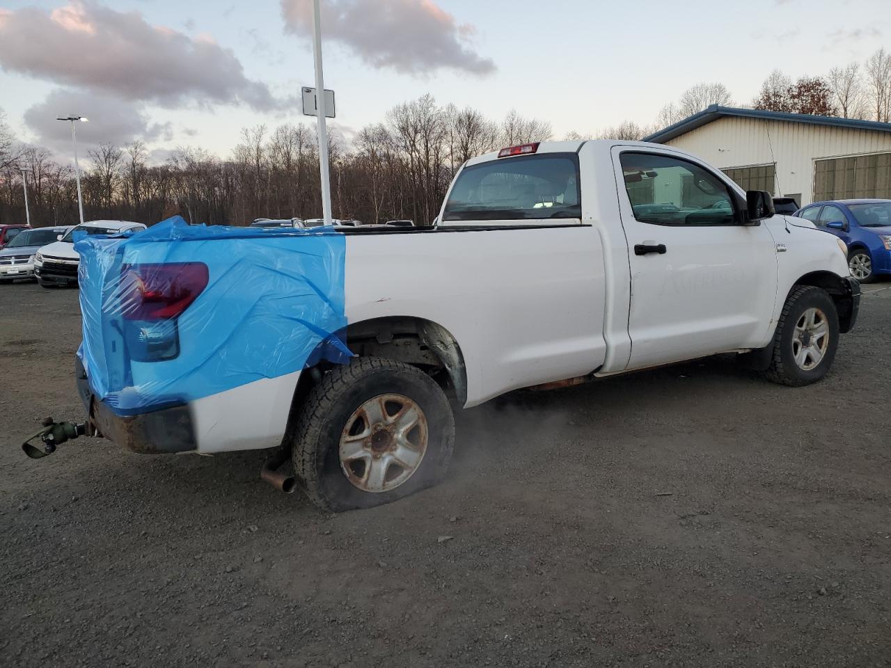 Image 3 of 2007 TOYOTA TUNDRA  2007 with VIN 5TFMT52157X003313