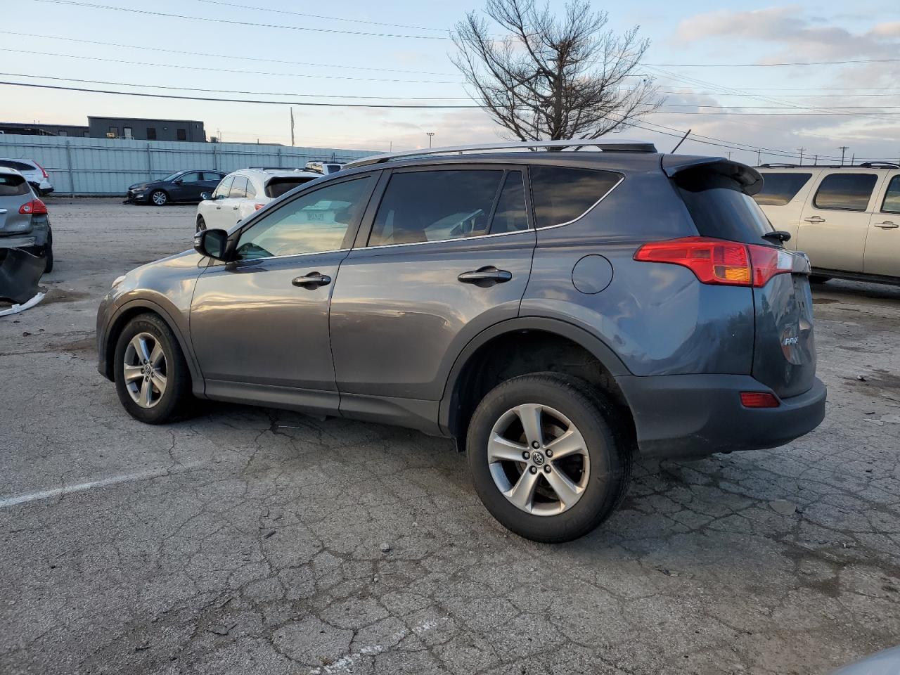 Image 2 of 2015 TOYOTA RAV4 XLE 2015 with VIN JTMRFREV7FD152860