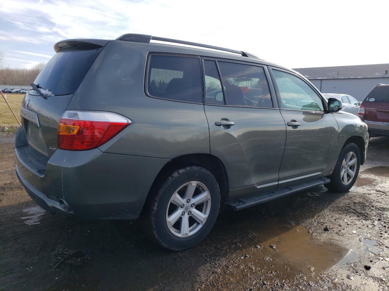 Image 3 of 2010 TOYOTA HIGHLANDER SE 2010 with VIN 5TDJK3EH3AS021258