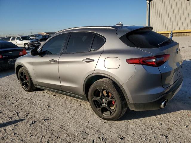 Obraz 2 z 2018 ALFA ROMEO STELVIO SPORT 2018 z VIN ZASFAKPN9J7B89946