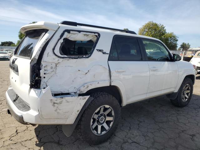 Изображение 3 2021 TOYOTA 4RUNNER SR5 PREMIUM 2021 с VIN JTERU5JR0M5898819