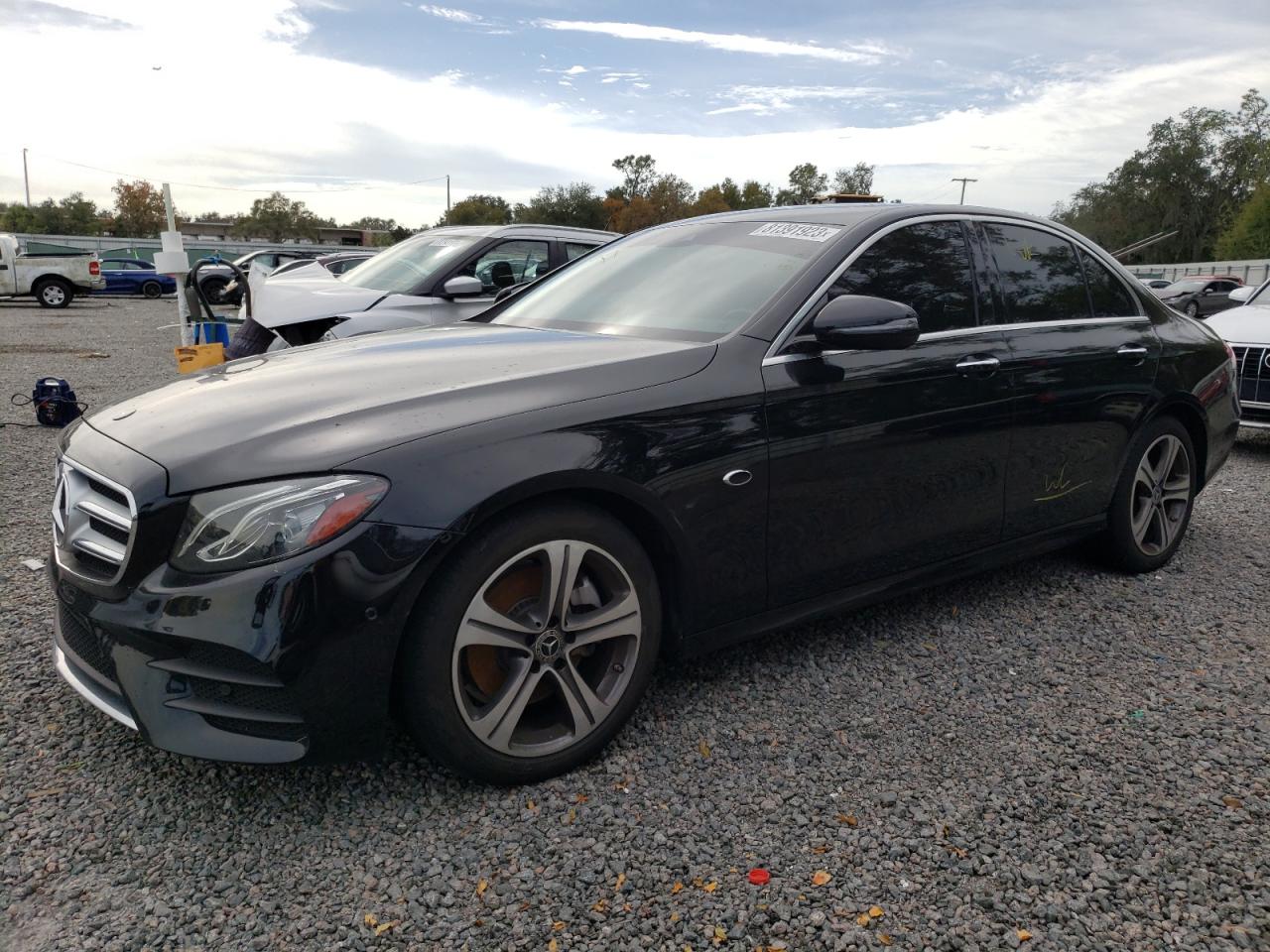 Obraz 1 z 2018 MERCEDES-BENZ E 300 4MATIC 2018 z VIN WDDZF4KB5JA429521