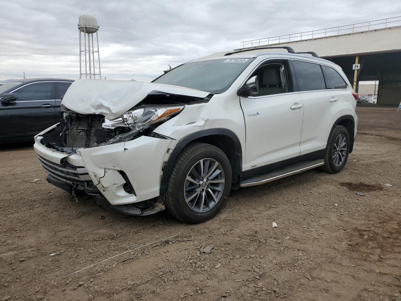 Изображение 1 2019 TOYOTA HIGHLANDER HYBRID 2019 с VIN 5TDJGRFH9KS075944