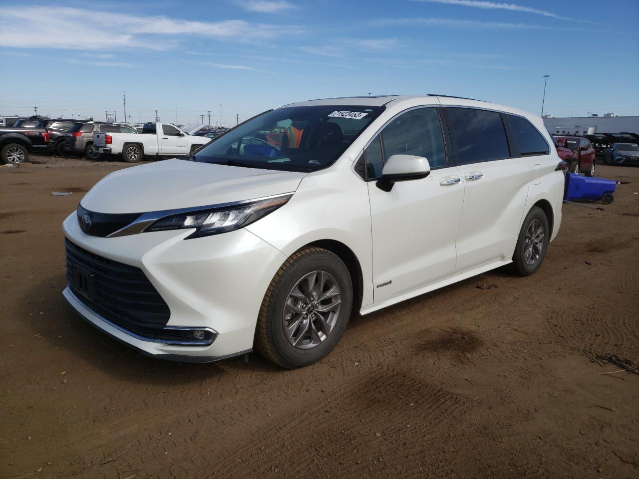 Image 1 of 2021 TOYOTA SIENNA XLE 2021 with VIN 5TDYSKFC5MS007748