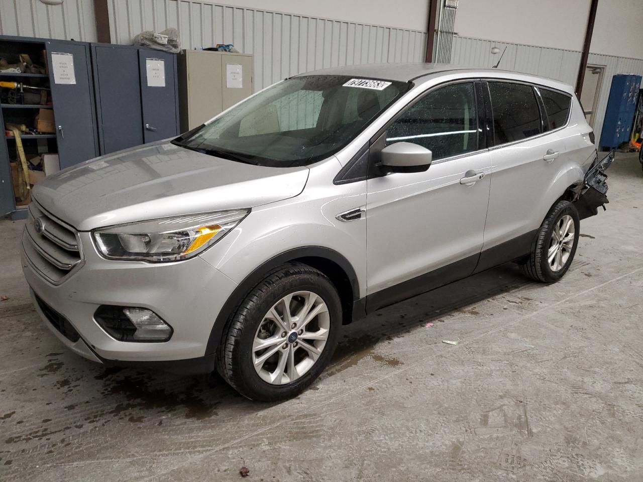 Image 1 of 2019 FORD ESCAPE SE 2019 with VIN 1FMCU9GDXKUA77173