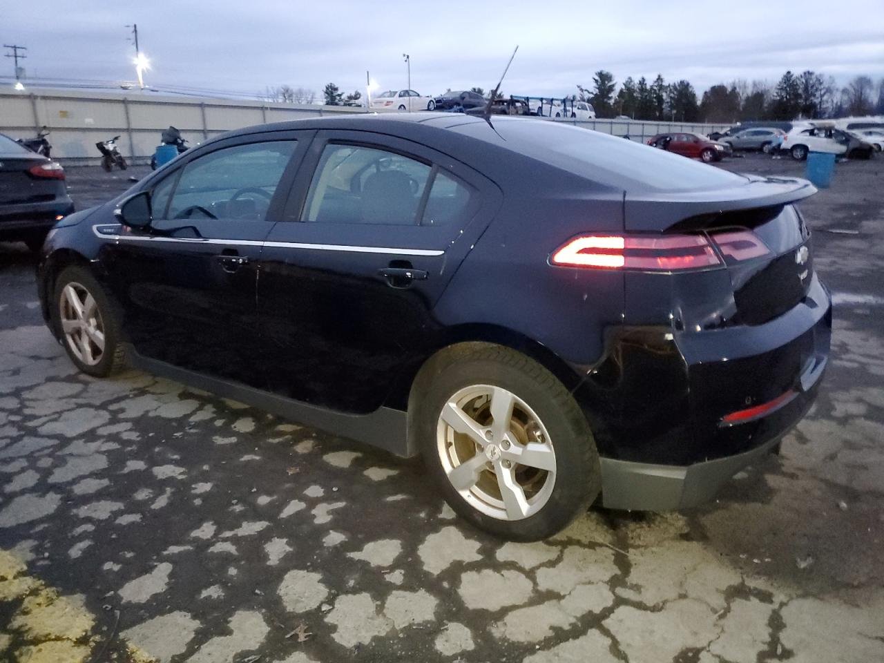Image 2 of 2014 CHEVROLET VOLT  2014 with VIN 1G1RG6E40EU161197
