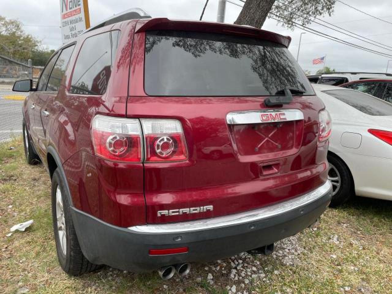 Image 3 of 2007 GMC ACADIA SLT-1 2007 with VIN 1GKER237X7J133390