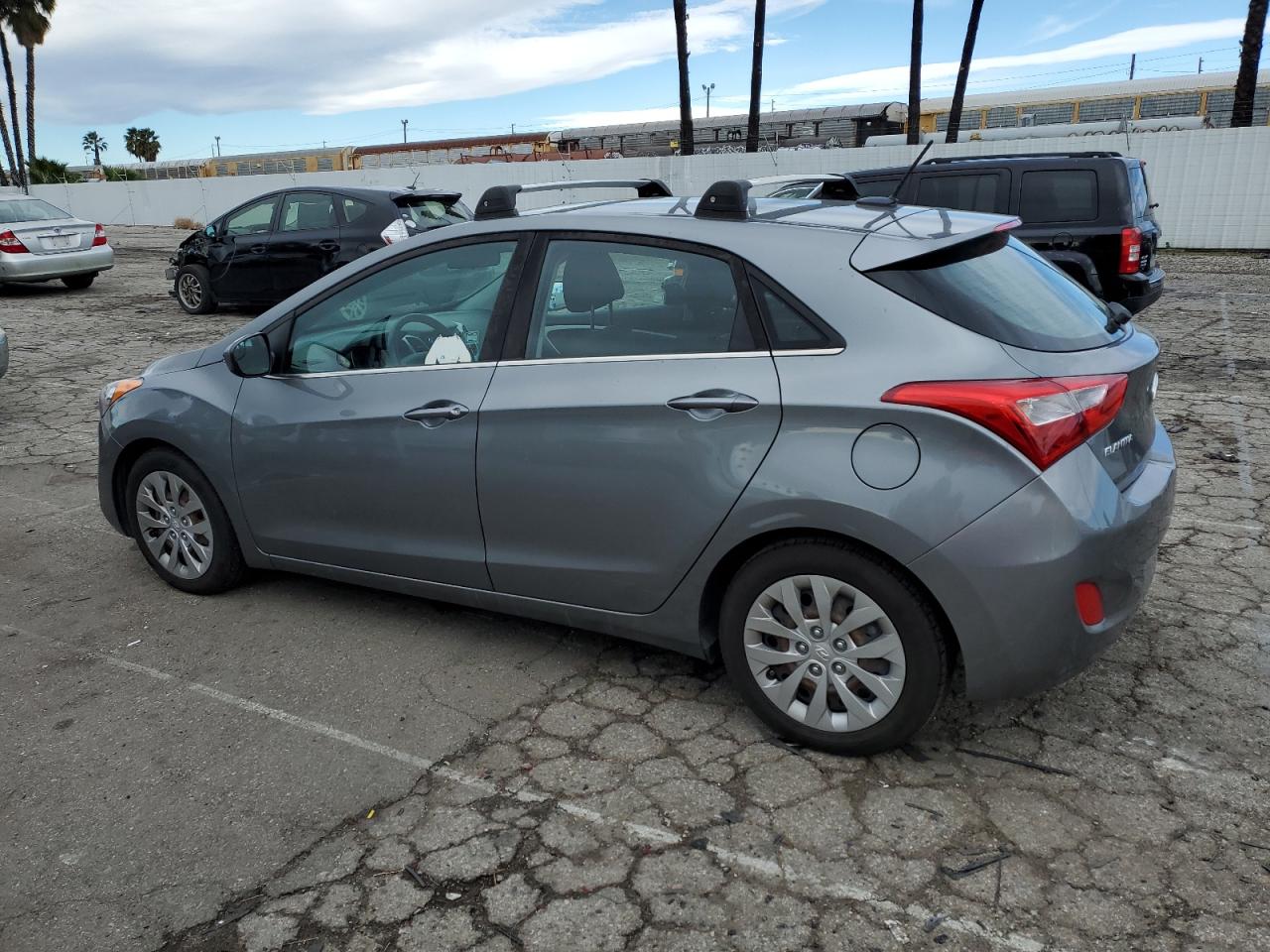 Изображение 2 2017 HYUNDAI ELANTRA GT  2017 с VIN KMHD35LH6HU383563