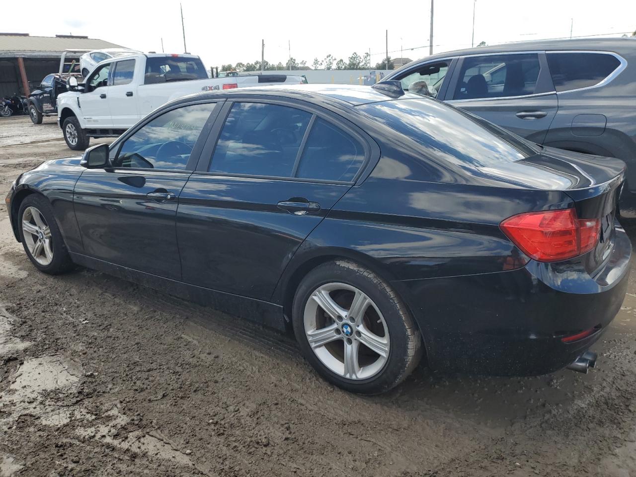 Изображение 2 2013 BMW 328 I SULEV 2013 с VIN WBA3C1G58DNR44551