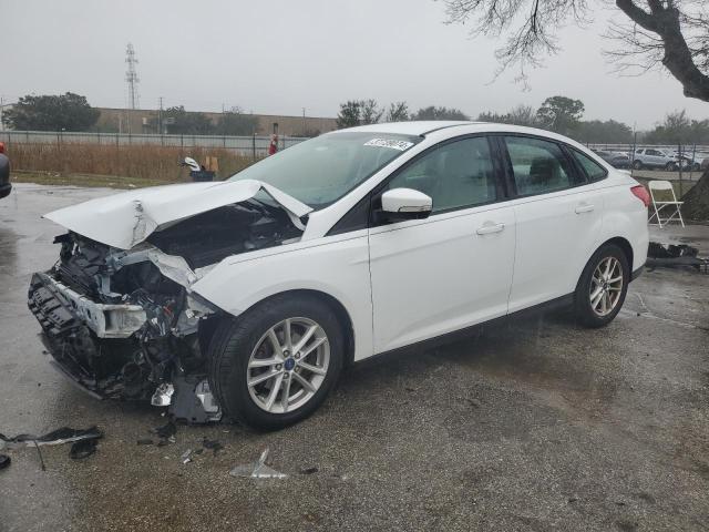 Image 1 of 2016 FORD FOCUS SE 2016 with VIN 1FADP3F29GL323937