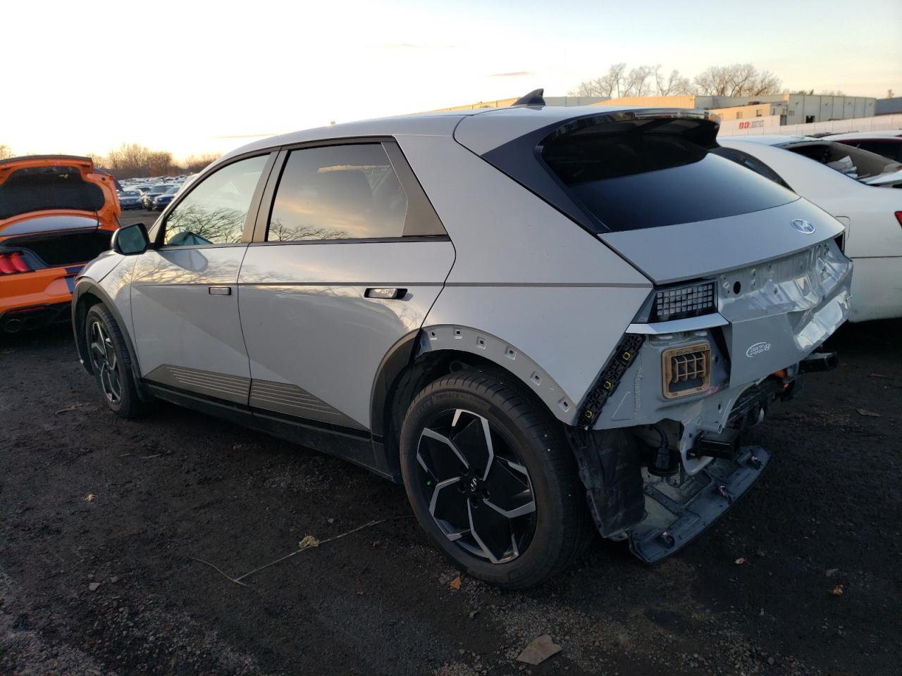Изображение 2 2023 HYUNDAI IONIQ 5 SEL 2023 с VIN KM8KNDAFXPU154010