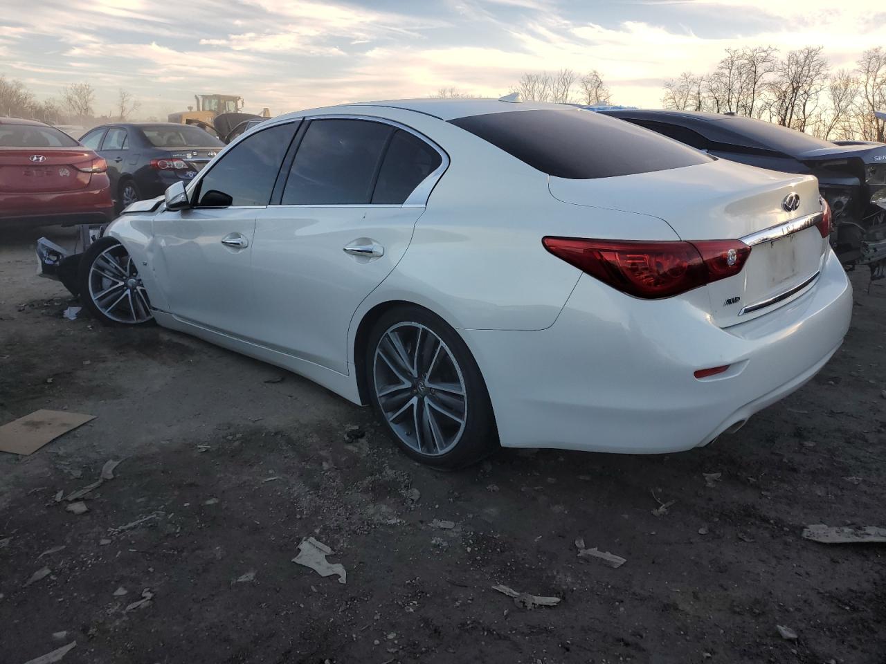 Obraz 2 z 2015 INFINITI Q50 BASE 2015 z VIN JN1BV7AR9FM402037