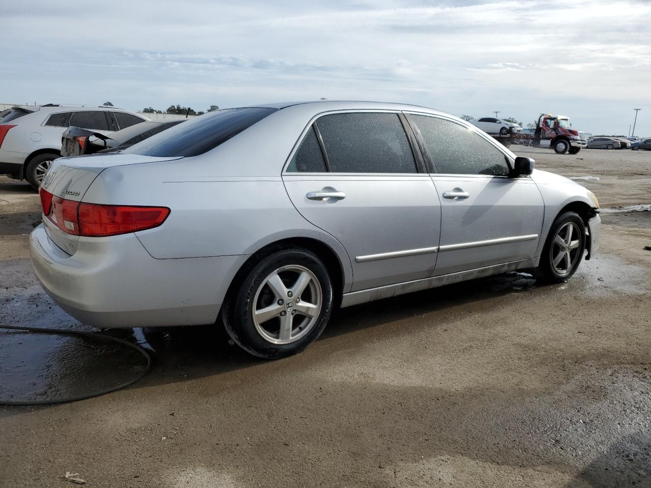 Изображение 3 2005 HONDA ACCORD EX 2005 с VIN 1HGCM56715A111582