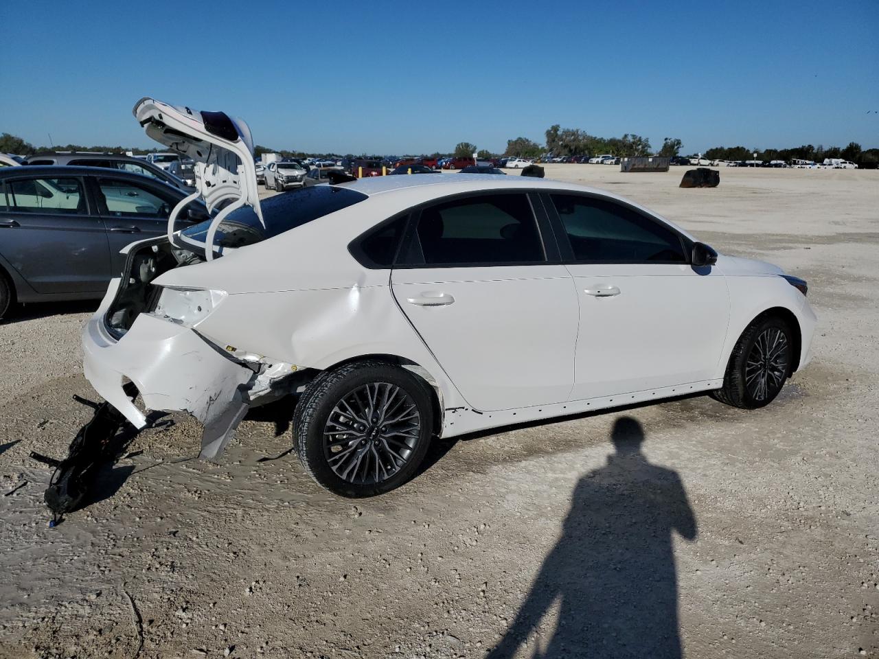 Image 3 of 2023 KIA FORTE GT LINE 2023 with VIN 3KPF54AD6PE604660