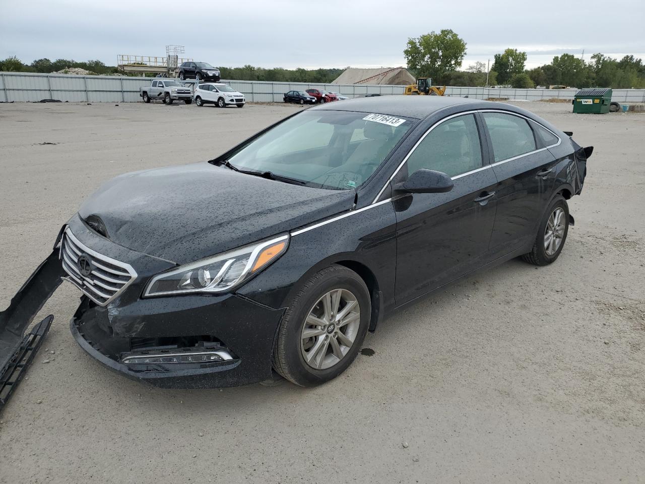 Image 1 of 2015 HYUNDAI SONATA SE 2015 with VIN 5NPE24AF9FH238127