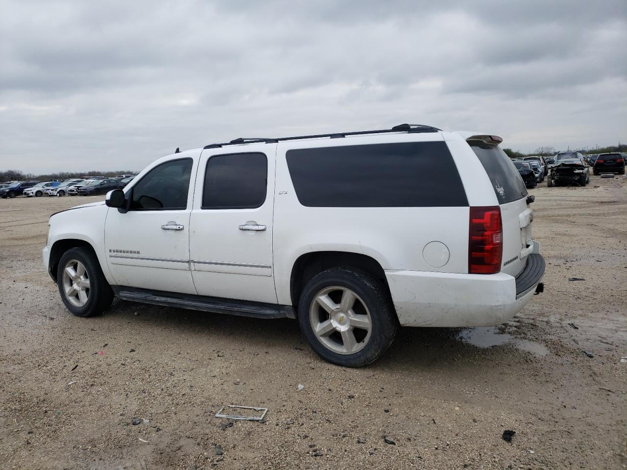 Изображение 2 2009 CHEVROLET SUBURBAN C1500 LTZ 2009 с VIN 1GNFC36079J122945