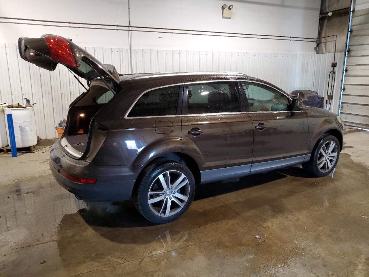 Изображение 3 2010 AUDI Q7 PREMIUM PLUS 2010 с VIN WA1LYAFE7AD002492