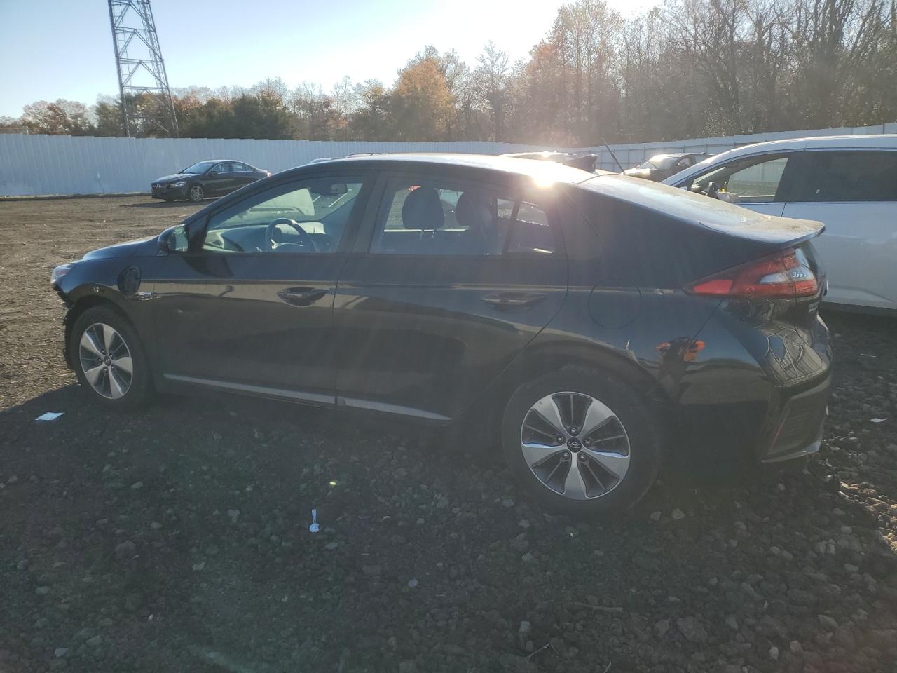 Изображение 2 2019 HYUNDAI IONIQ  2019 с VIN KMHC65LD1KU159270