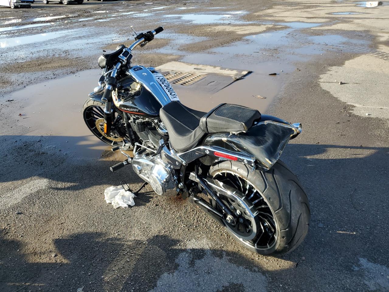 Obraz 3 z 2023 HARLEY-DAVIDSON FXBR  2023 z VIN 1HD1YEZ19PB024560