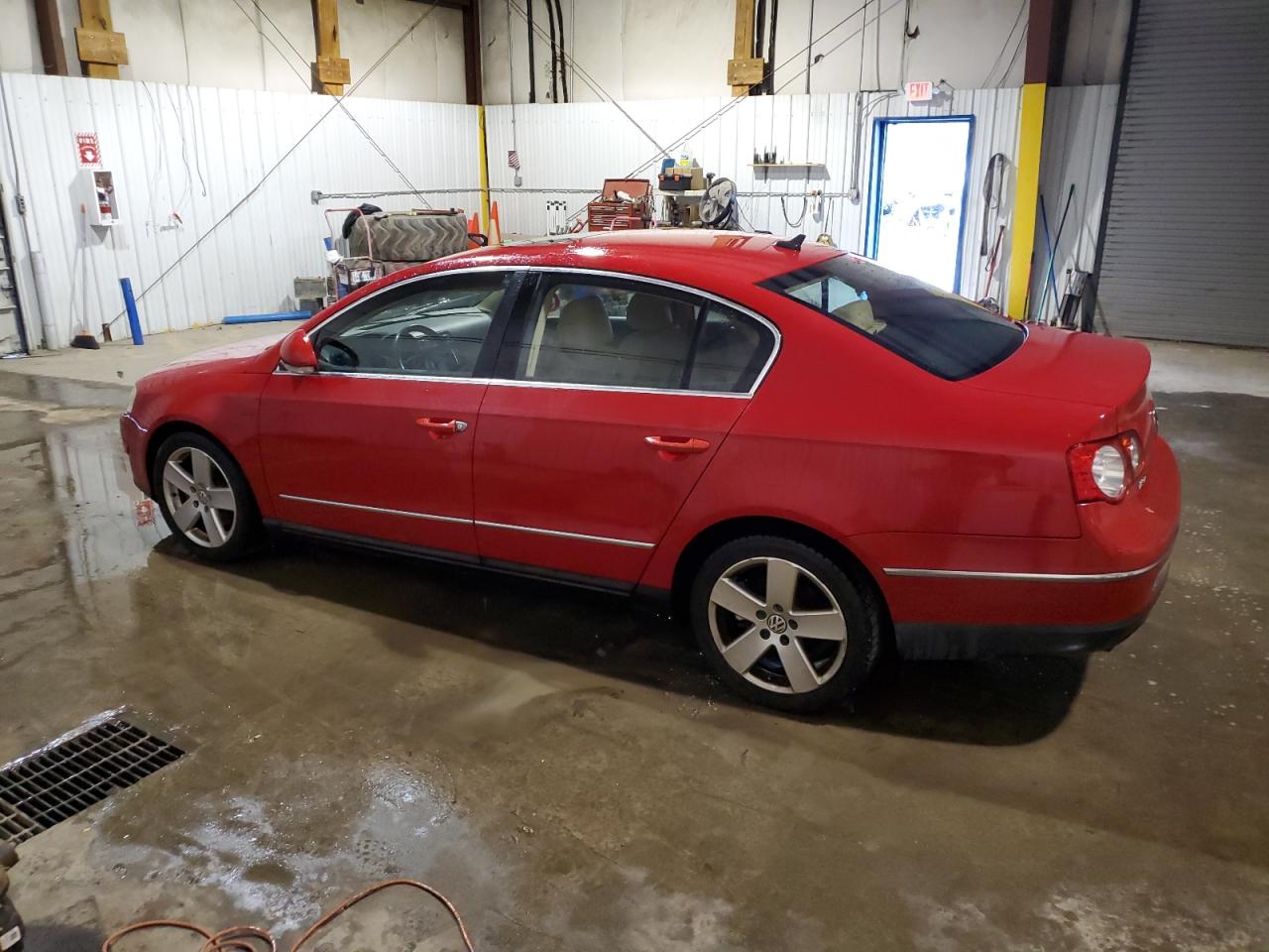 Изображение 2 2007 VOLKSWAGEN PASSAT 2.0T 2007 с VIN WVWAK73CX7P165181