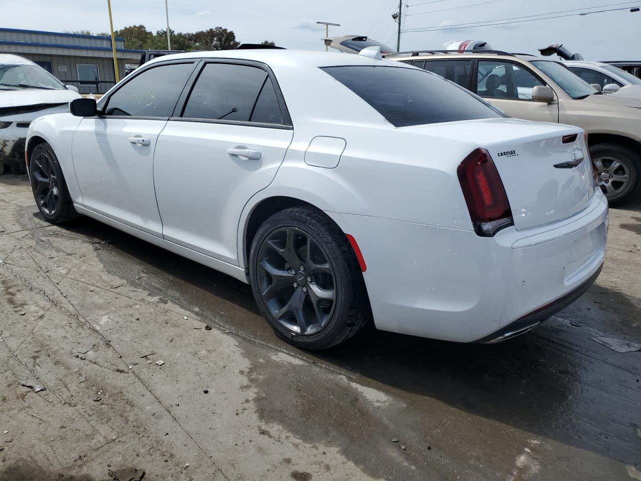 Изображение 2 2021 CHRYSLER 300 S 2021 с VIN 2C3CCABG2MH595847