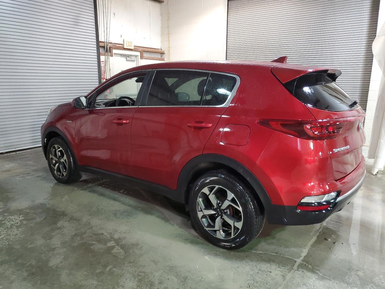 Изображение 2 2020 KIA SPORTAGE LX 2020 с VIN KNDPMCAC7L7629747