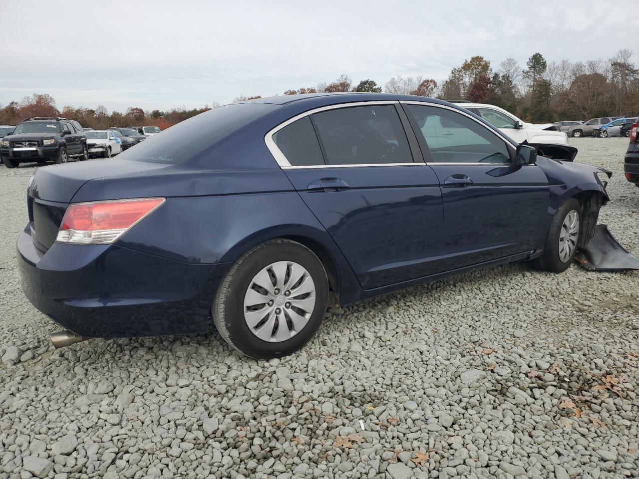 Obraz 3 z 2010 HONDA ACCORD LX 2010 z VIN 1HGCP2F30AA018582