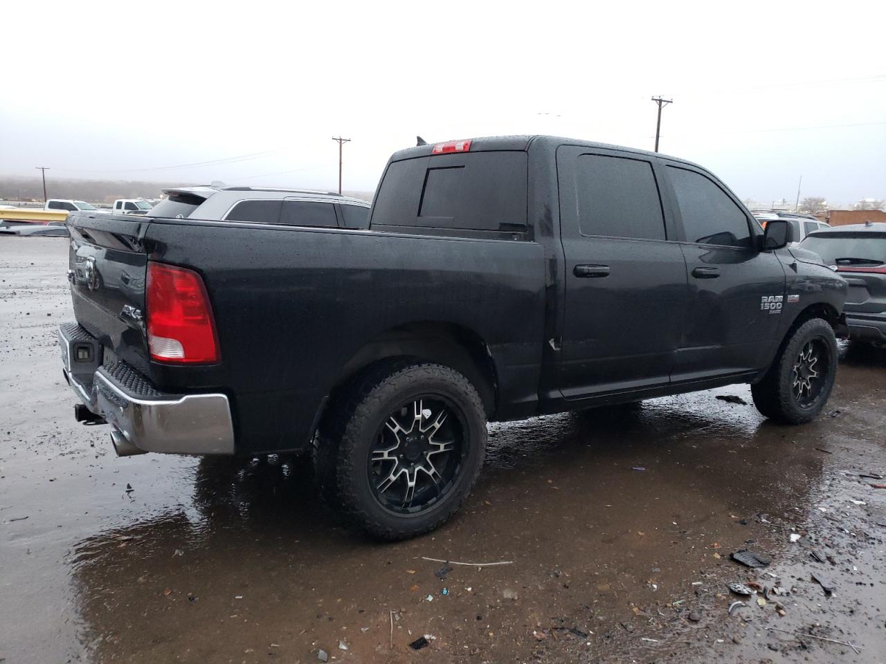 Obraz 3 z 2019 RAM 1500 CLASSIC SLT 2019 z VIN 1C6RR7LTXKS632353