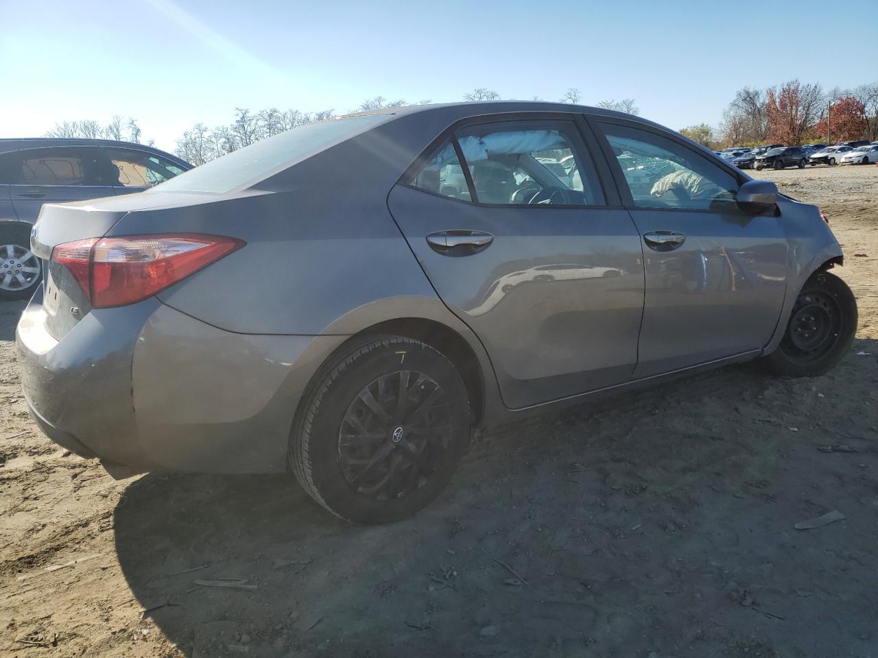 Изображение 3 2019 TOYOTA COROLLA L 2019 с VIN 5YFBURHE6KP899487