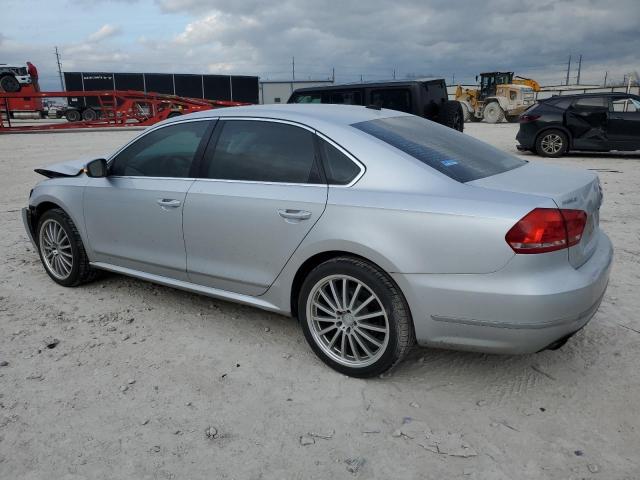 Изображение 2 2015 VOLKSWAGEN PASSAT SE 2015 с VIN 1VWBS7A37FC026278
