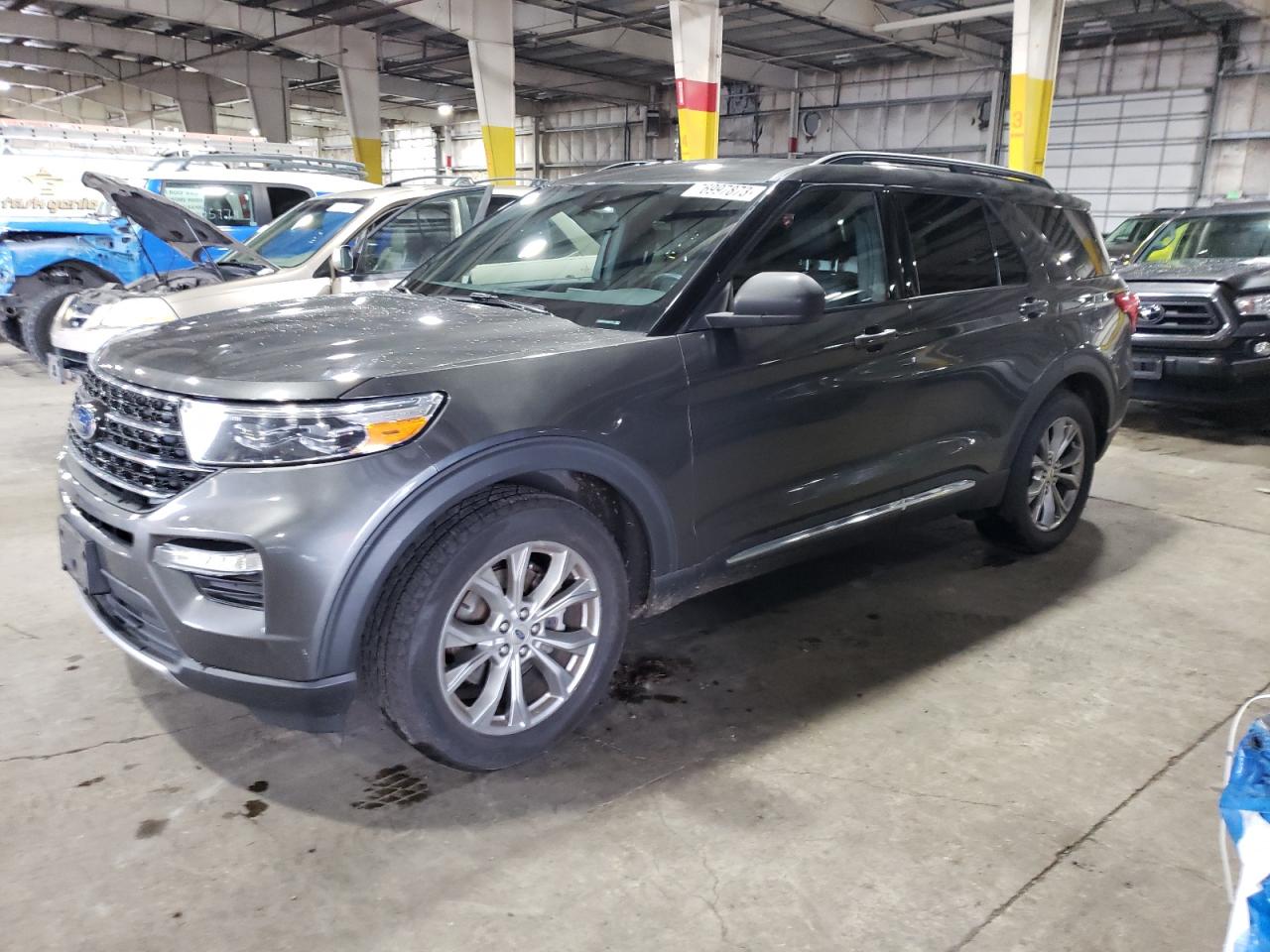 Image 1 of 2020 FORD EXPLORER XLT 2020 with VIN 1FMSK8DHXLGA17915