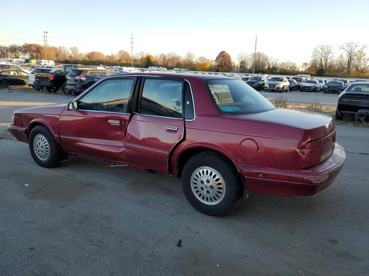 Image 2 of 1996 OLDSMOBILE CIERA SL 1996 with VIN 1G3AJ55M3T6364781