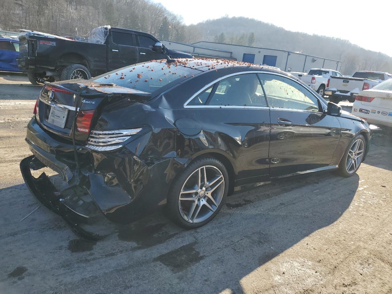 Obraz 3 z 2017 MERCEDES-BENZ E 400 4MATIC 2017 z VIN WDDKJ6HB1HF351917