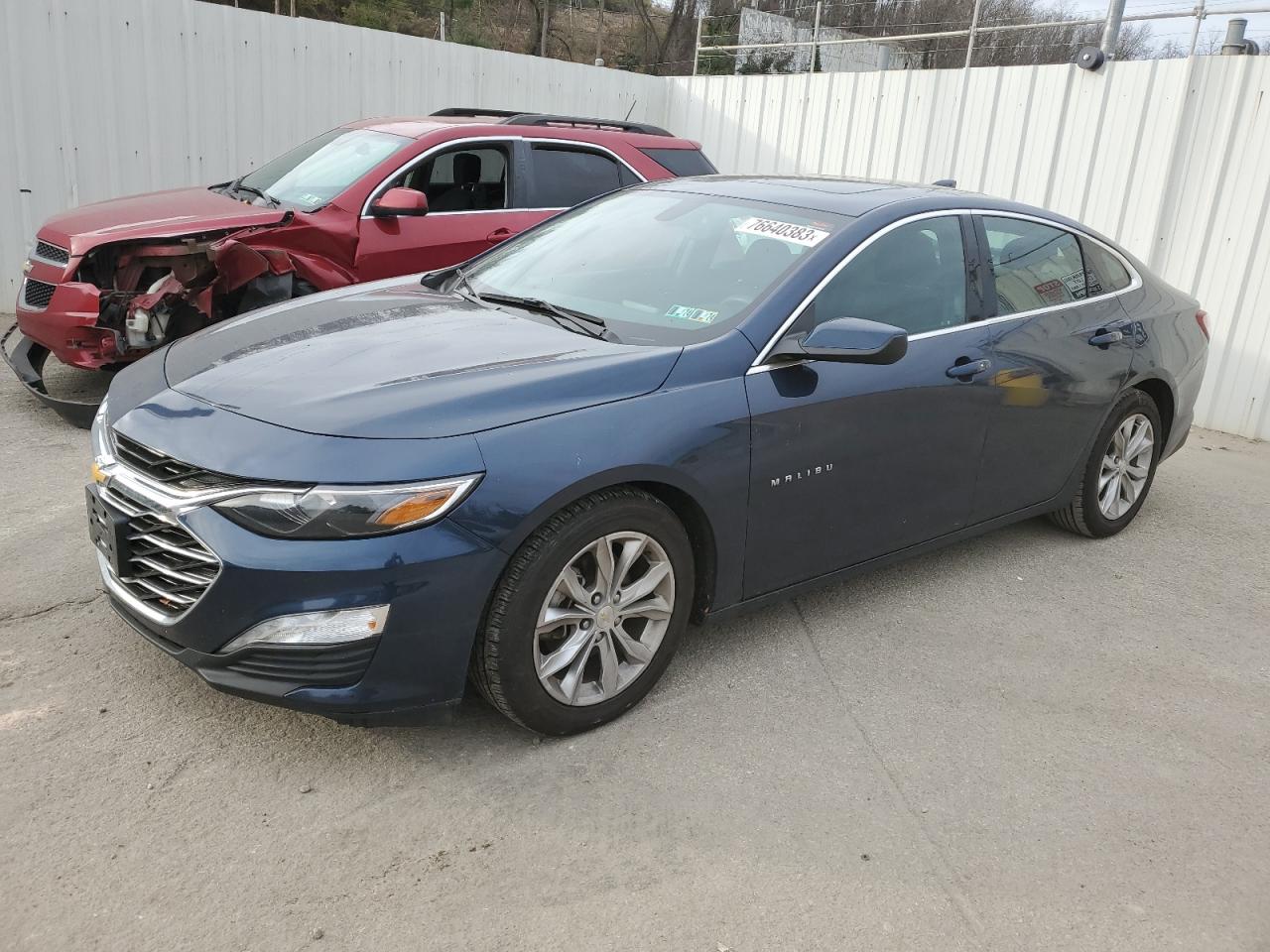 Изображение 1 2021 CHEVROLET MALIBU LT 2021 с VIN 1G1ZD5ST6MF003738