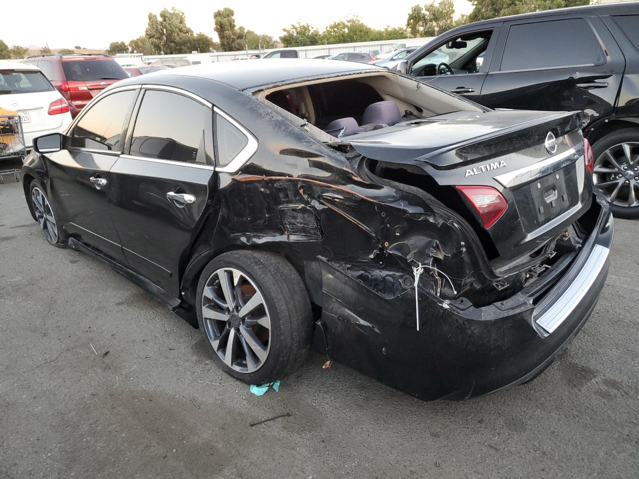 Obraz 2 z 2017 NISSAN ALTIMA 2.5 2017 z VIN 1N4AL3APXHC111910
