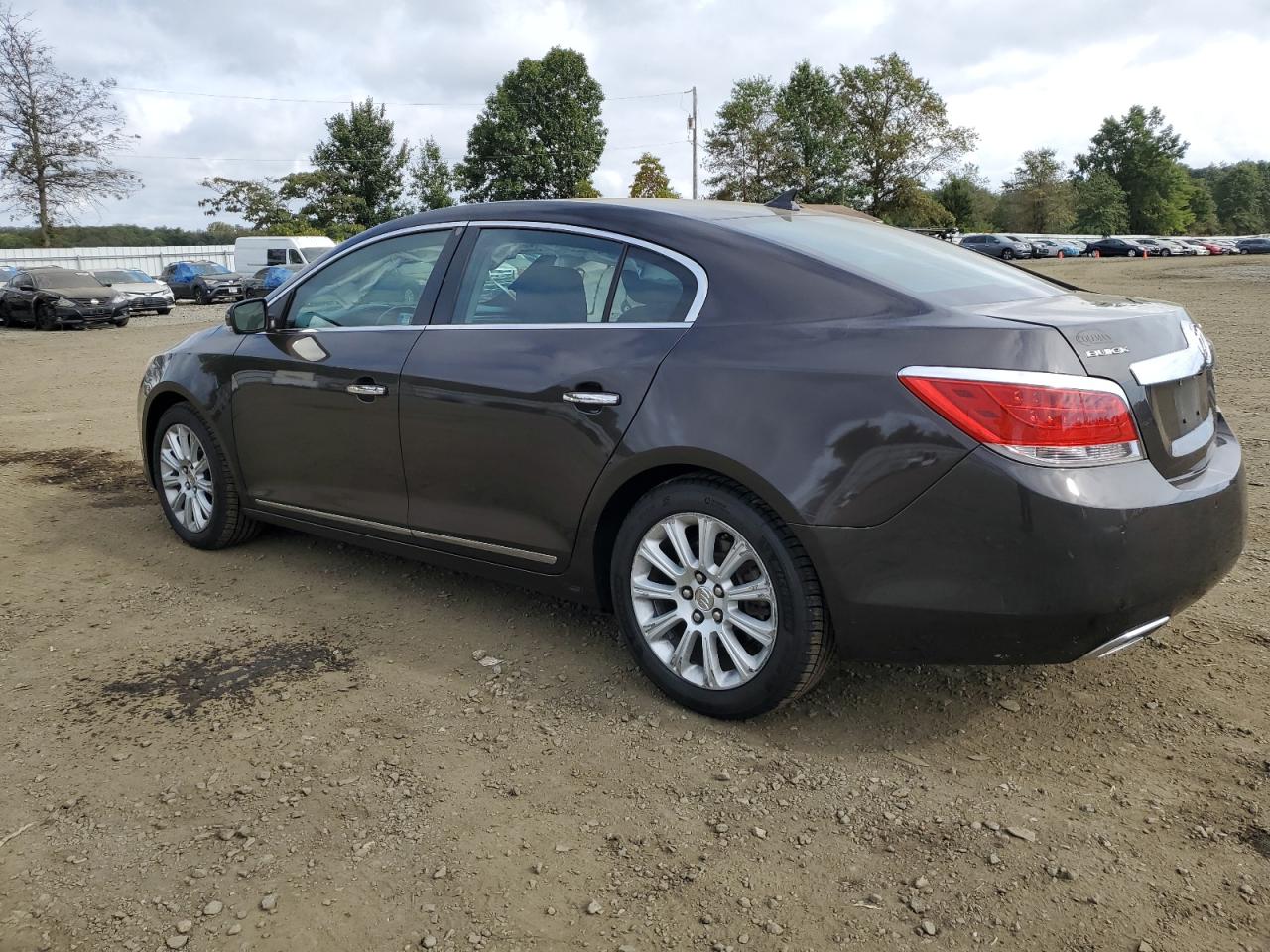 Obraz 2 z 2013 BUICK LACROSSE  2013 z VIN 1G4GC5E3XDF259342