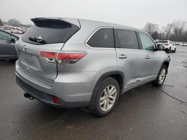 Image 3 of 2015 TOYOTA HIGHLANDER LE 2015 with VIN 5TDBKRFH0FS190814