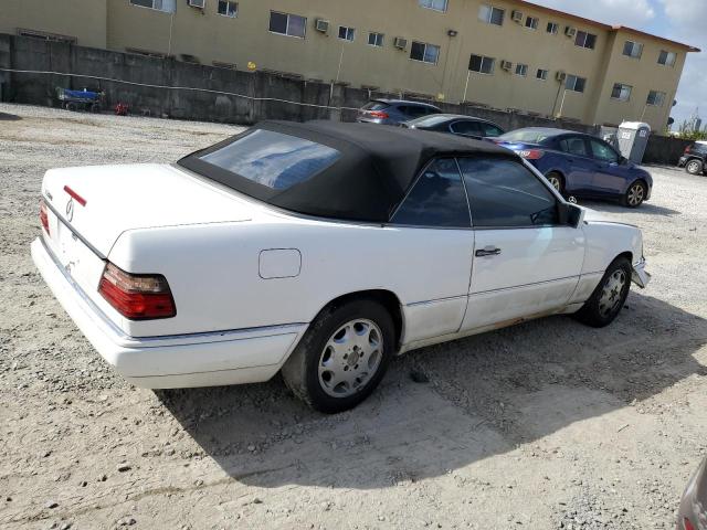 Obraz 3 z 1994 MERCEDES-BENZ E 320 1994 z VIN WDBEA66E7RC029479