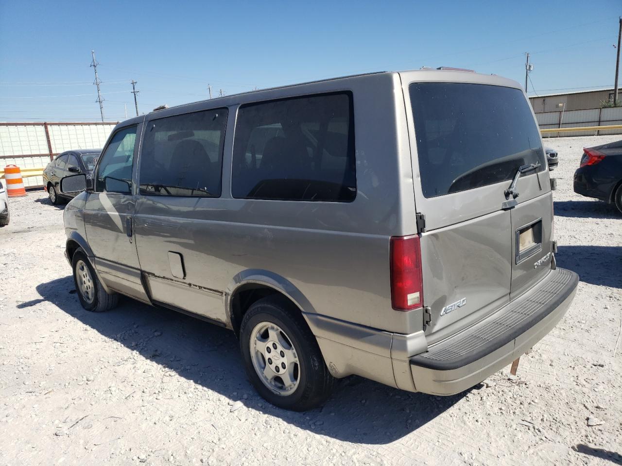 Изображение 2 2005 CHEVROLET ASTRO  2005 с VIN 1GNDM19X75B100336