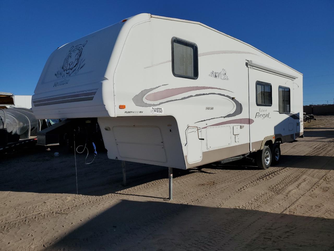 Image 2 of 2004 FLEETWOOD PROWLER 2004 with VIN 1EC5B292544001279