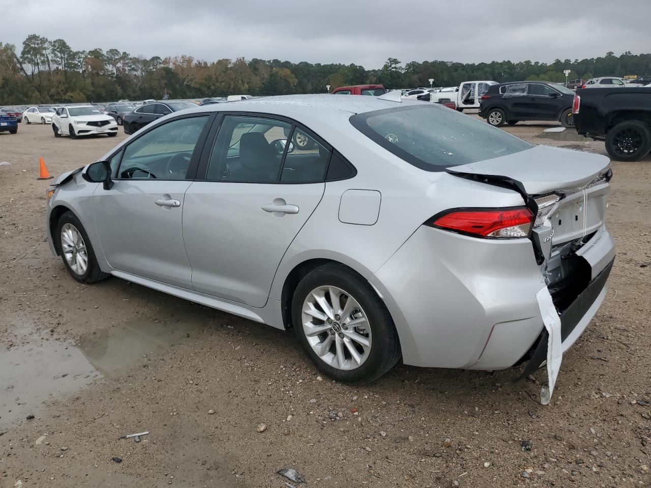 Изображение 2 2020 TOYOTA COROLLA LE 2020 с VIN 5YFHPRAE9LP025308