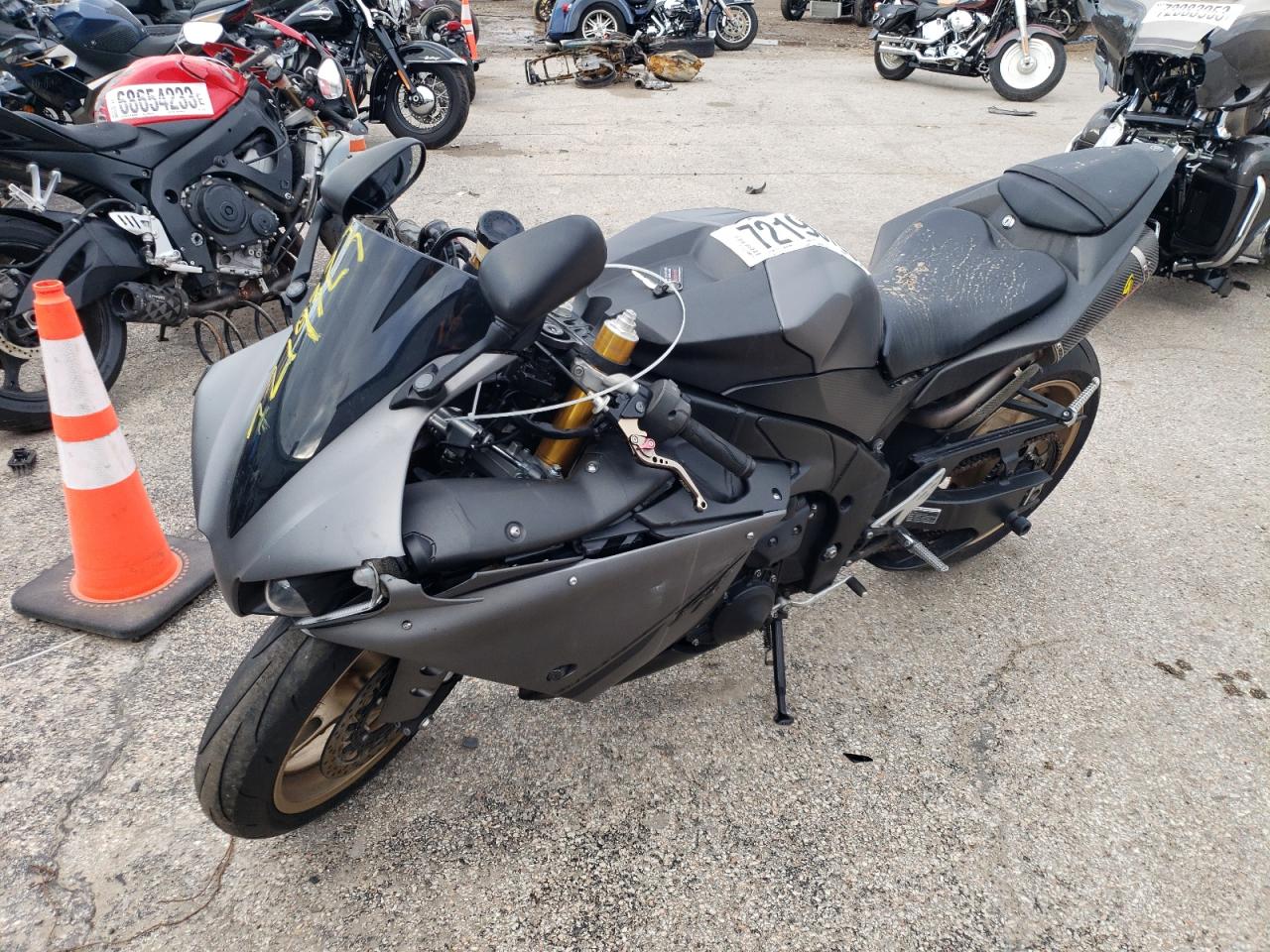 Изображение 2 2014 YAMAHA YZFR1  2014 с VIN JYARN23E9EA016884