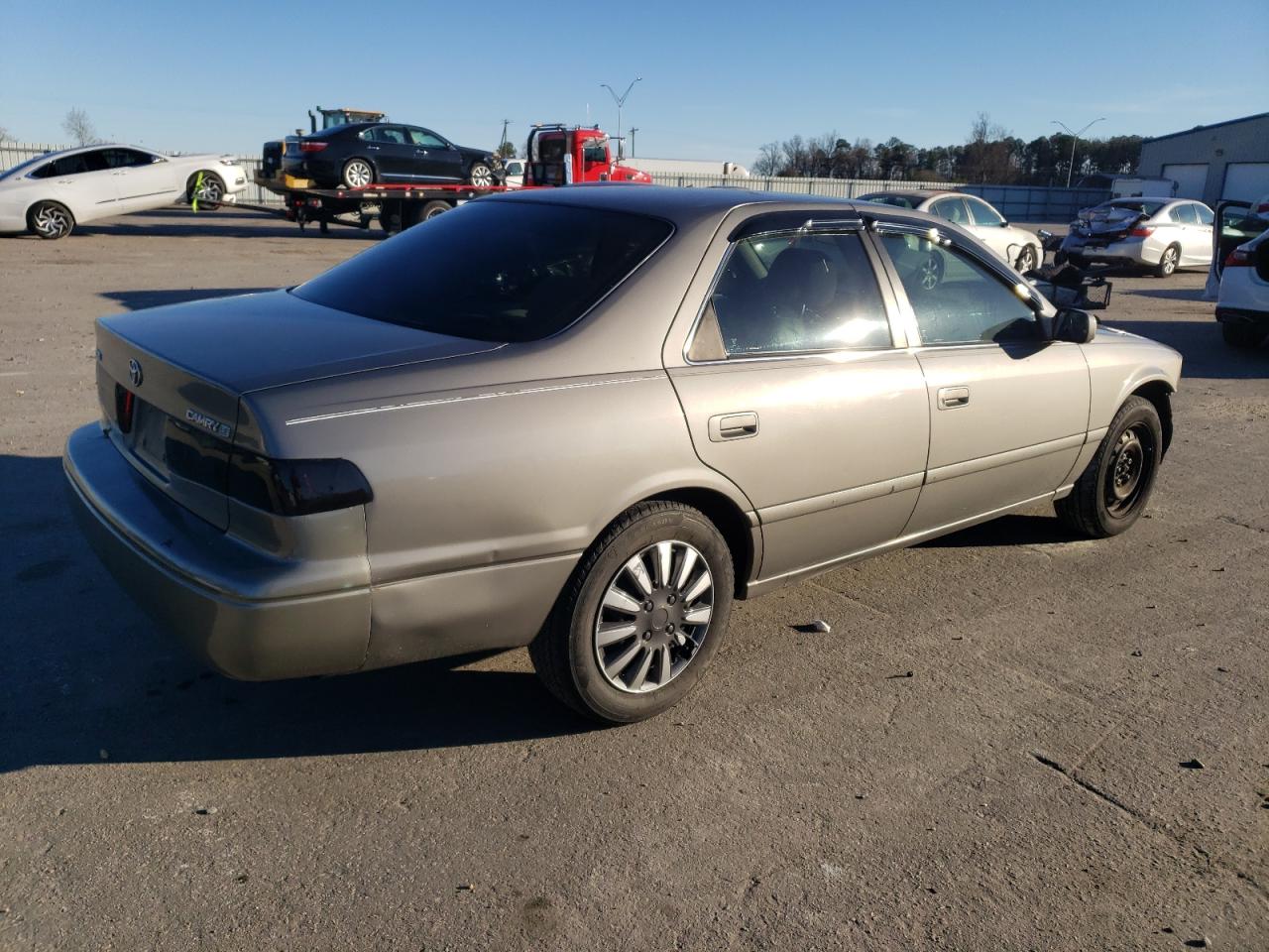 Obraz 3 z 2000 TOYOTA CAMRY CE 2000 z VIN 4T1BG22K8YU663718