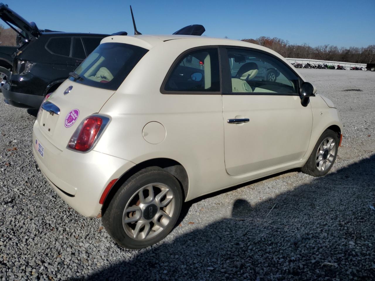 Obraz 3 z 2013 FIAT 500 POP 2013 z VIN 3C3CFFAR8DT514400