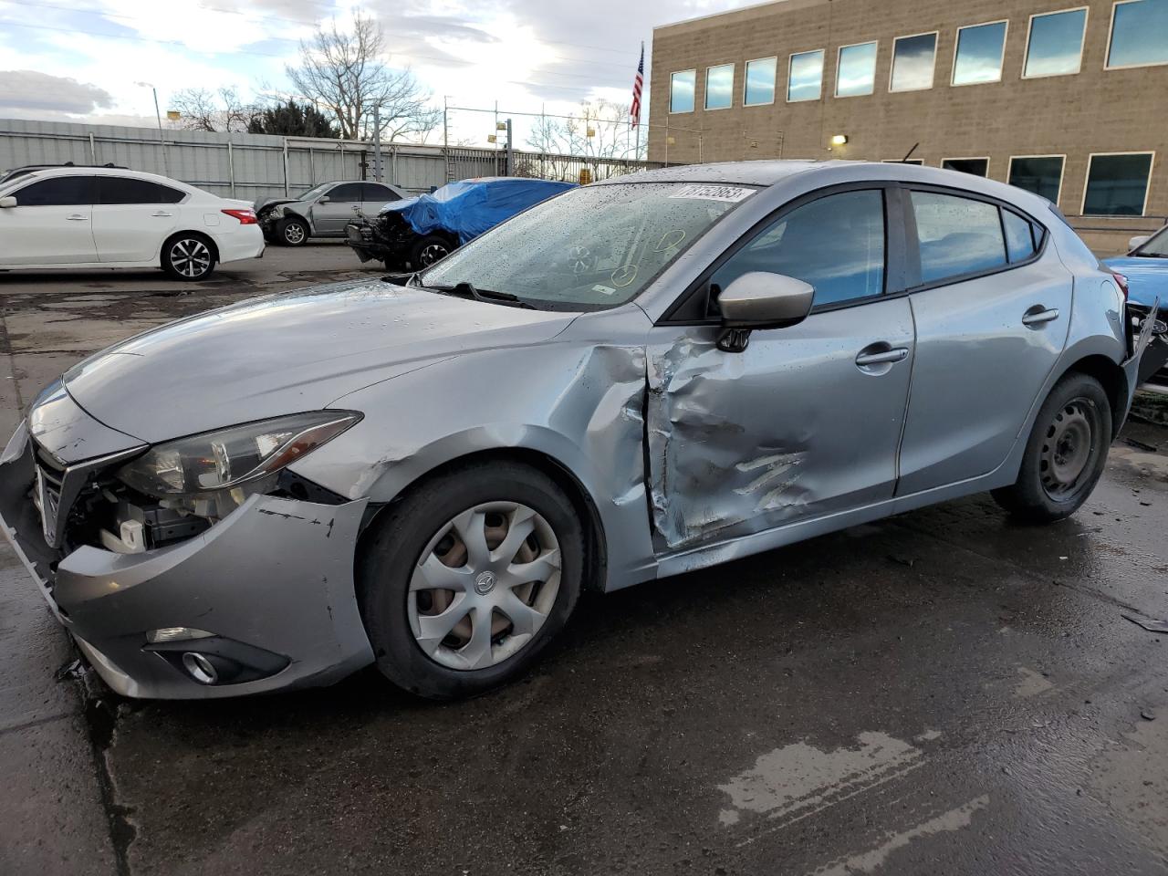 Obraz 1 z 2015 MAZDA 3 SPORT 2015 z VIN JM1BM1K79F1270005